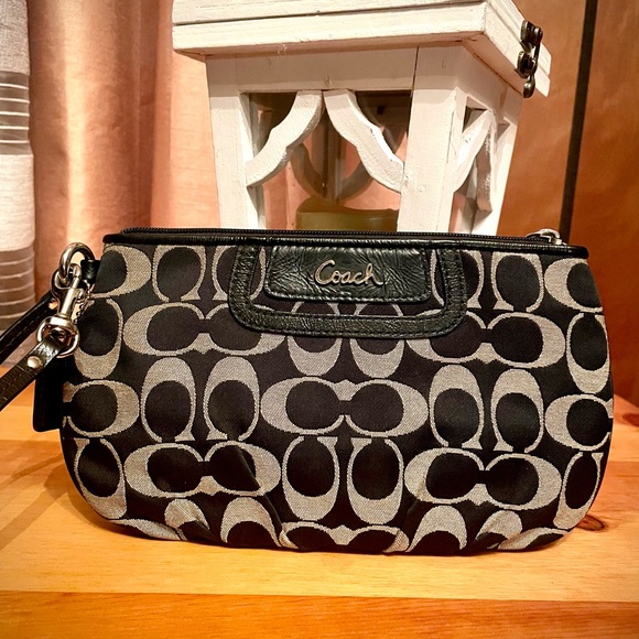 COACH black and white canvas and leather clutch or wristlet - Picture 2 of 16